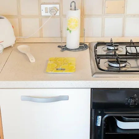 Dalmare Casa Vacanze Apartment *